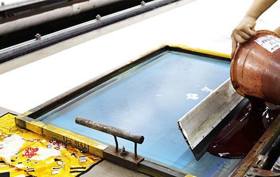 digital-printing-vs-screen-printing-2