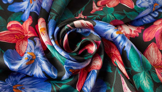 Uses-for-Silk-Satin-Fabric